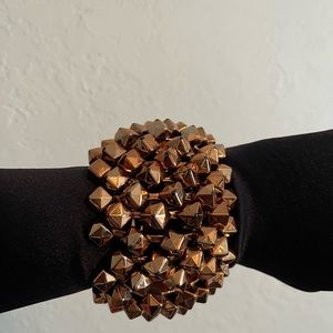 Costume jewelry bracelet sets